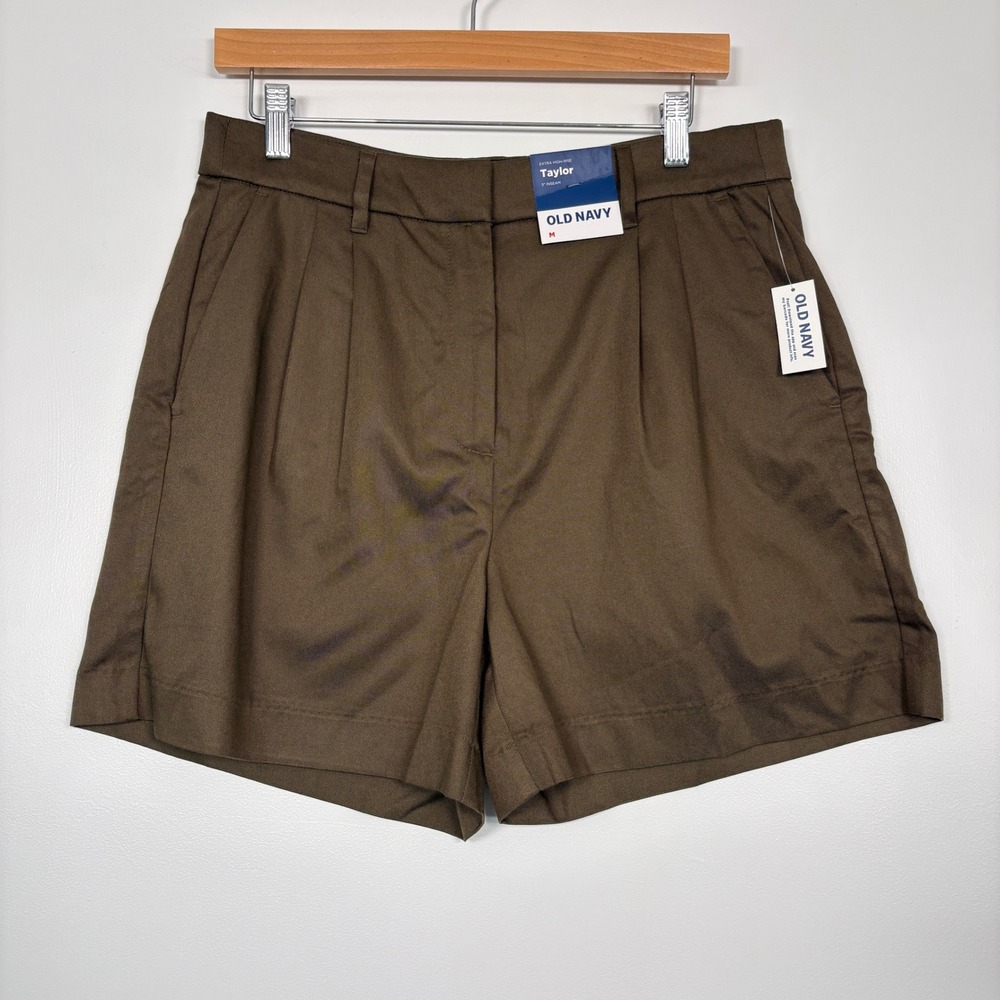 Old Navy Womens Taylor Shorts Size M Brown Extra High-Rise 5" Inseam Pleated NWT